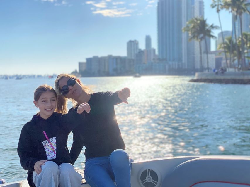 1 hour Miami Private Boat Ride with champagne and captain - The real cost: $65 plus the required fee