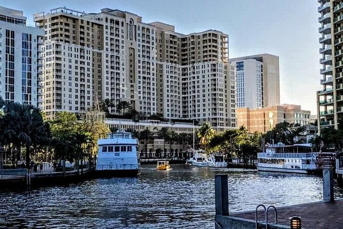 1 Hour Private Boat Tour in Fort Lauderdale Up to 12 people - What is included and what you need to plan