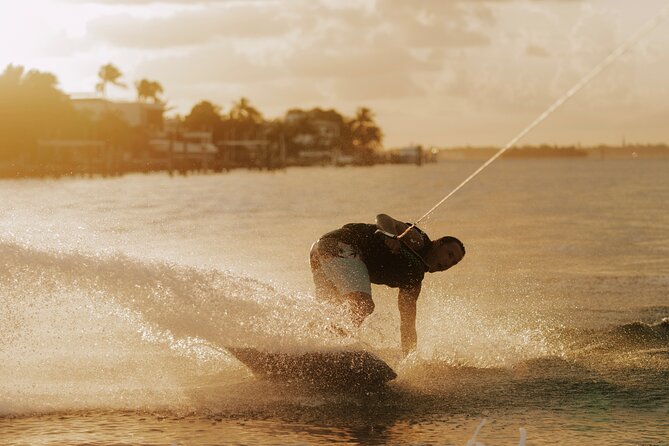 1-Hour Private Wakeboard Lesson in Miami Beach - Beginners, waterskiers, and advanced riders