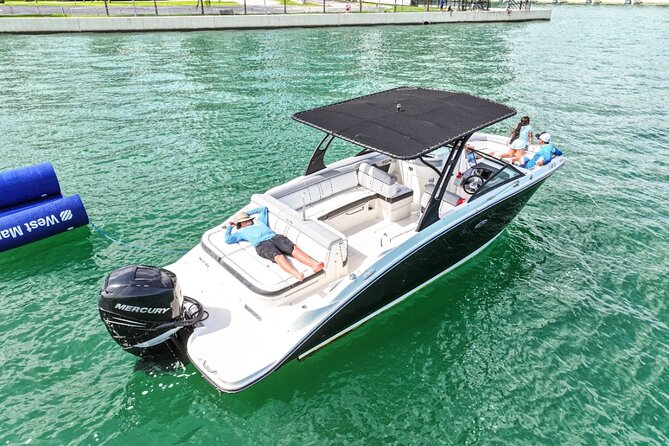 2-Hours Private Miami Boat Tour With Champagne - Captains, communication, and the small risks