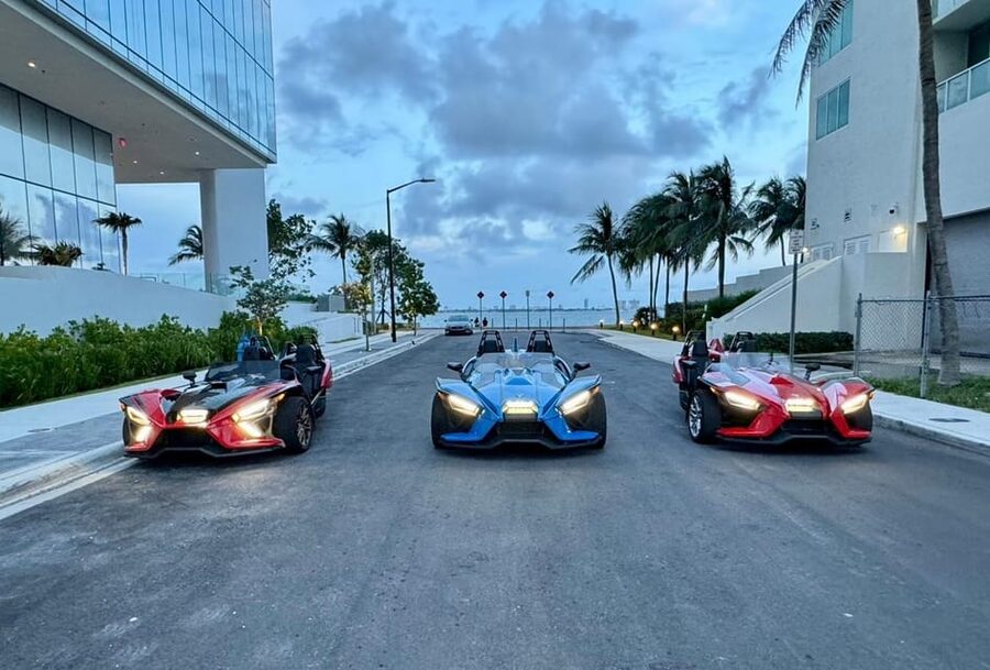 2 Hours Slingshot Rental Miami - We The Best !! - Choosing from more than 10 colors and models