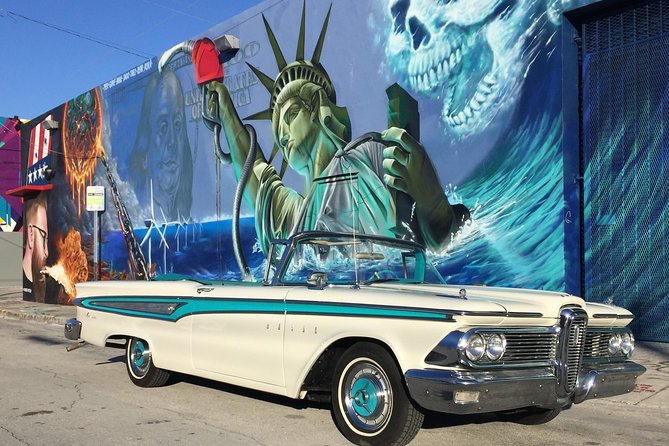 2H Private Classic Car Tour Miami Beach & Wynwood - Downtown and where Miami began
