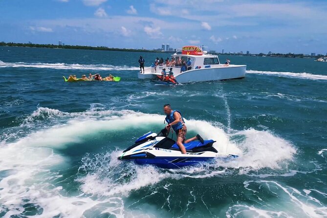 3 Hour Party Boat Jet ski Banana Tube and open bar in Miami - Quick take on the Miami party boat