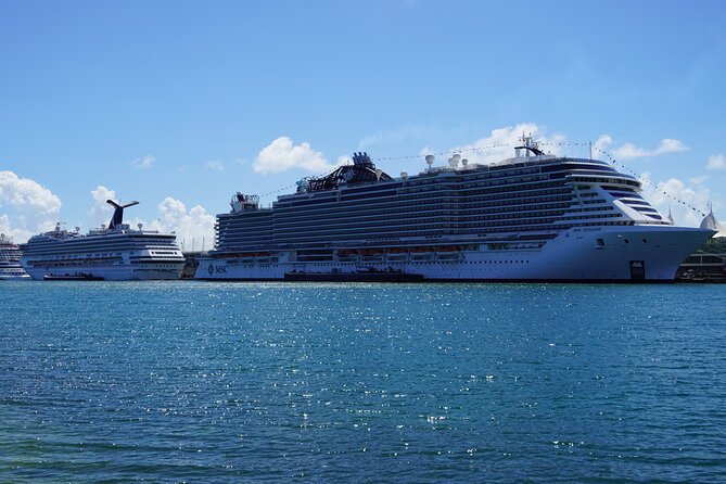3 Hour Party Boat Jet ski Banana Tube and open bar in Miami - Who will enjoy this most?