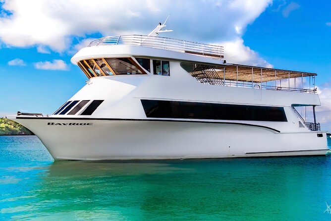 3 Story 100ft Hip Hop Yacht Party with 3 Hour Open Bar - Boarding at 401 Biscayne Boulevard