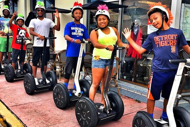 30 Minute- Ocean Drive Segway Tour - Reading South Beach through Art Deco design