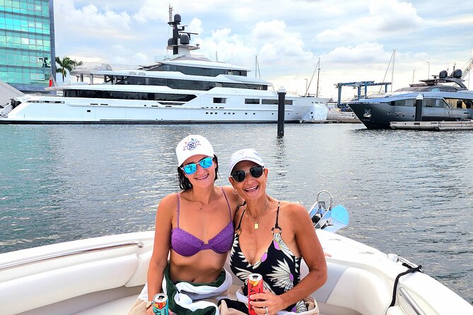 3hr Sightseeing Tour and Peanut Island Sandbar Tour - At least one hour beside Peanut Island