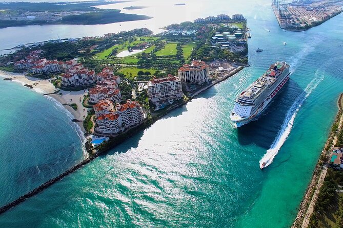 40-Minute Private Luxury Miami Beach Airplane Tour - Key Biscayne, golden beaches, and the lighthouse