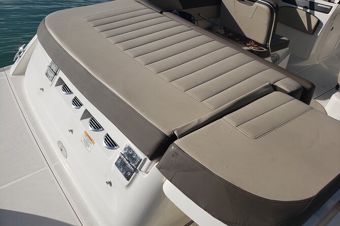 42 to 46 Ft Private Yacht Miami, rent for 2 our 4 hours, 12 ppl - Swimming, water toys, and time on the bay