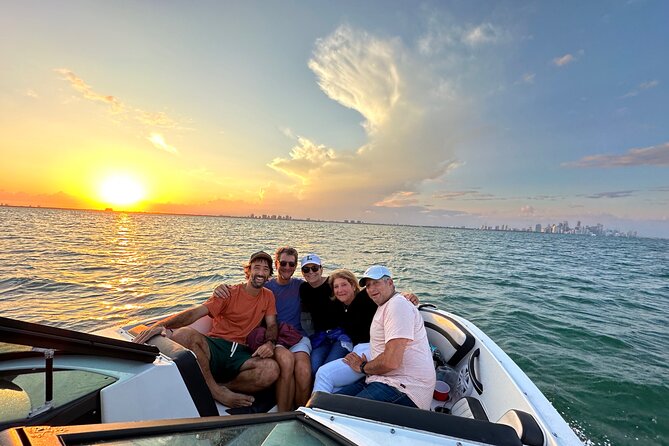 50' Private Yacht Experience in Miami for 12 people - Why Miami looks different from a private yacht