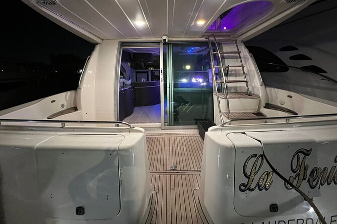 50ft Miller Blue | Miami Yacht Rental | 3 to 6 Hours | 13 Ppl - Miami Marine Stadium and the waterfront crowd