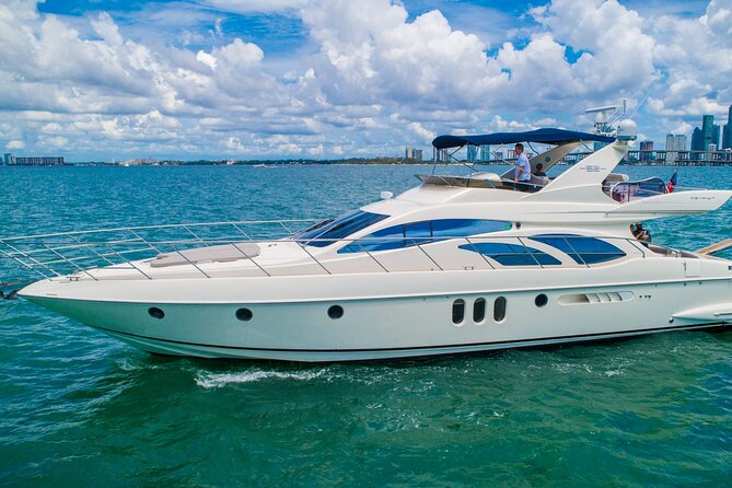 62' Azimut Yacht Charter - Key points to know before booking