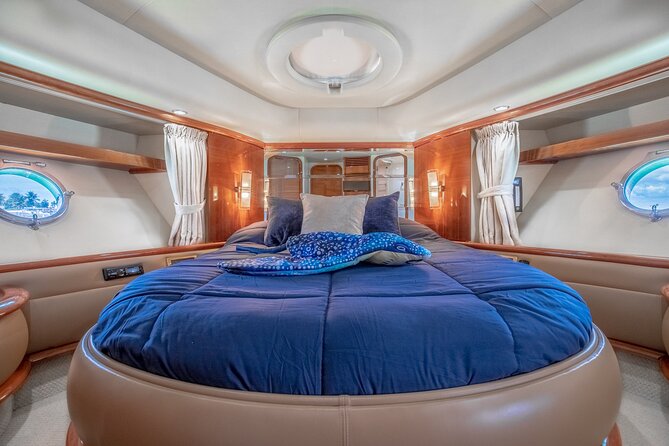 62' Azimut Yacht Charter - What is included, and what costs extra