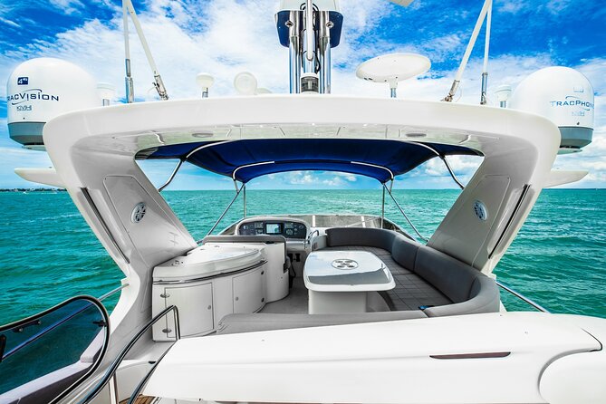 62' Azimut Yacht Charter - Who should book this yacht charter?