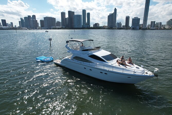 65ft Yacht Charter in Miami - Key points to know before you book
