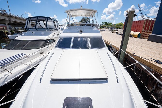 70ft + Free Hour | Miami Yacht Rental | 3 to 8 Hours | 13 ppl - The 70-foot question is important
