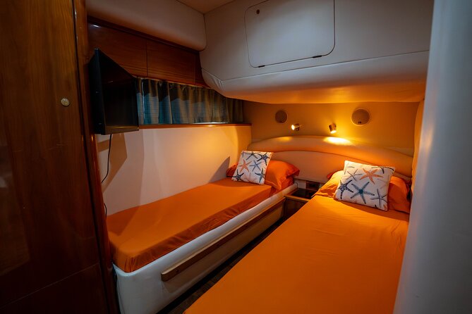 70ft + Free Hour | Miami Yacht Rental | 3 to 8 Hours | 13 ppl - Music, food, and the onboard restroom