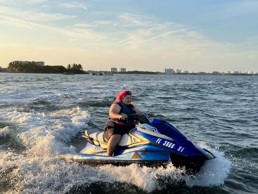 961 NW Seventh St Miami, FL 33136 Miami Jetski aventure #1 - A boat ride before the Miami jet ski session