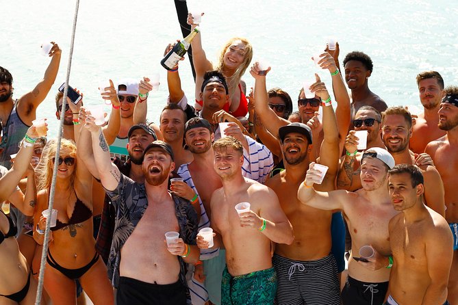 All Inclusive Party Boat Miami - Music, dancing, and the main event