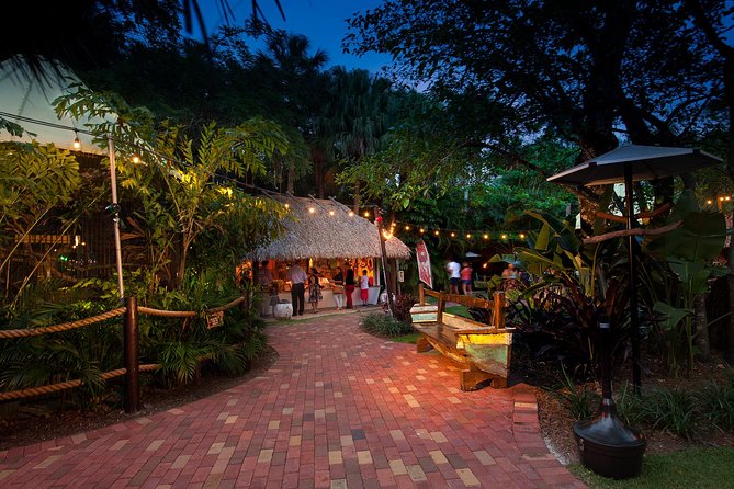 All You Can Eat BBQ Dinner and Show at Tropical Isle with Sightseeing Cruise - Key things to know before booking