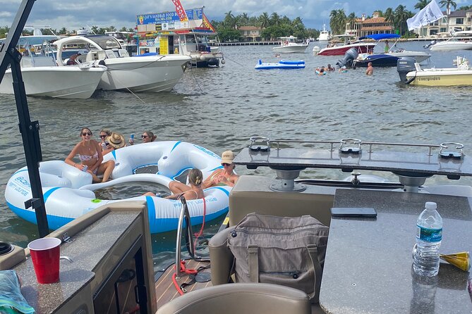 Aqua Patio Party Pontoon Charter up to 13 people - Key points to know before booking