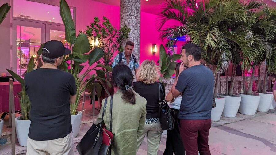Award-winning Art Deco & Neon Lights Walking Tour - Why this Miami Beach walk is more than a postcard stroll