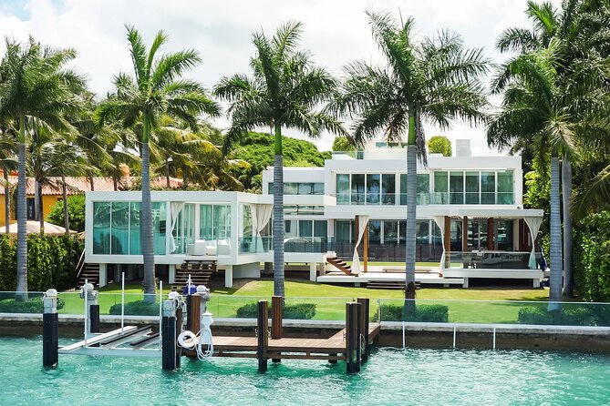 Bayside Marketplace: Millionaire Homes Boat, Stop at South Beach - Key points to know before you book
