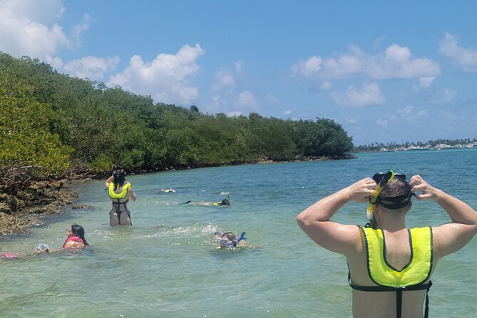 Beginner Friendly Island Snorkeling - The boat ride to Sandspur Island