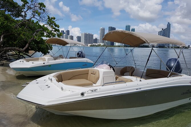 Best Miami self-driving boat rental! - The safety briefing deserves your full attention