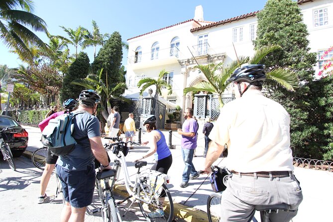Bicycle Rental in Miami Beach - Lincoln Road for Lunch and Shopping
