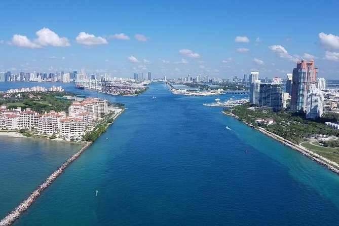 Biscayne Bay and Celebrity Island Homes Boat Tour 90 Minute - Why Biscayne Bay gives you a different Miami view
