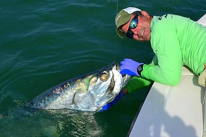 Biscayne Bay Inshore Flats Fishing - Fishing Biscayne Bay from Miami