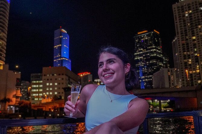 Champagne City Lights Boat Tour - Why a six-person limit matters