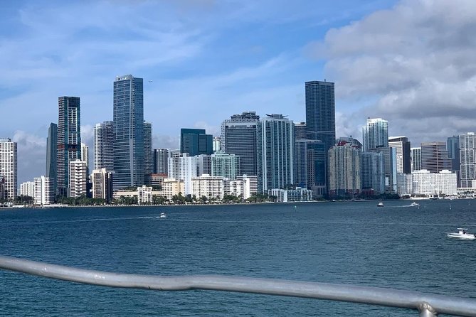 City Half Day Tour of Miami by Bus with Sightseeing Cruise - Little Havana in a tight 25 minutes