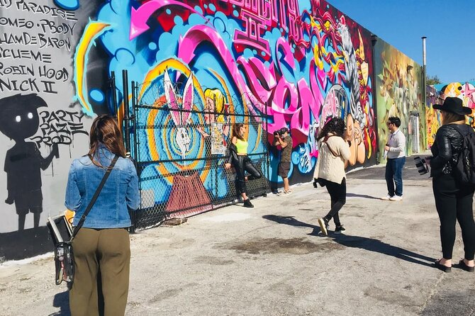 City Tour: Miami, Wynwood, and Little Habana + Cruise Tour - Miami Beach sets the scene