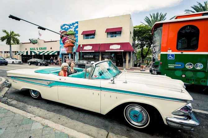 Classic Car Tour of Miami Beach, Wynwood and Little Havana - Crossing toward Wynwood’s painted walls