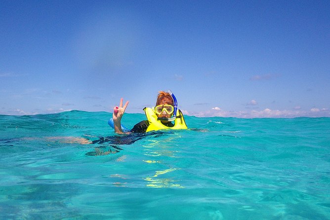 Coral Reef Private Snorkel tour out to John Pennekamp Coral Reef State Park - Captain Bob’s approach on the water