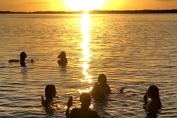 Cruisin Tikis Key Largo - Sunset Tiki Cruise - Who will enjoy this Key Largo cruise