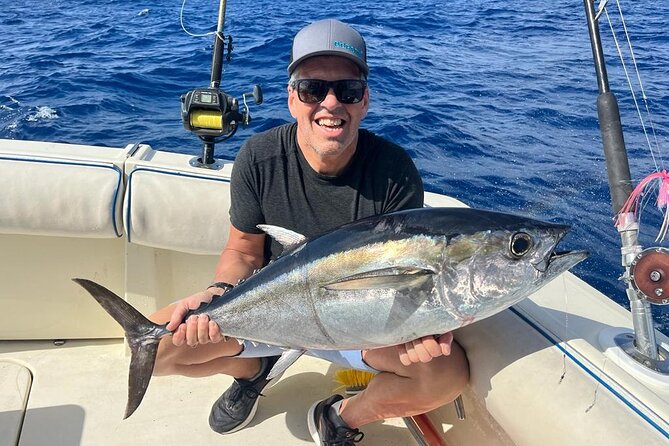 Deep sea fishing charters in Fort Lauderdale aboard 52' Hatteras - Weather, sea conditions, and the honest catch question