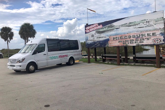 Depart from Miami to discover the Everglades with Airboat tour included! - The wildlife show adds a second angle