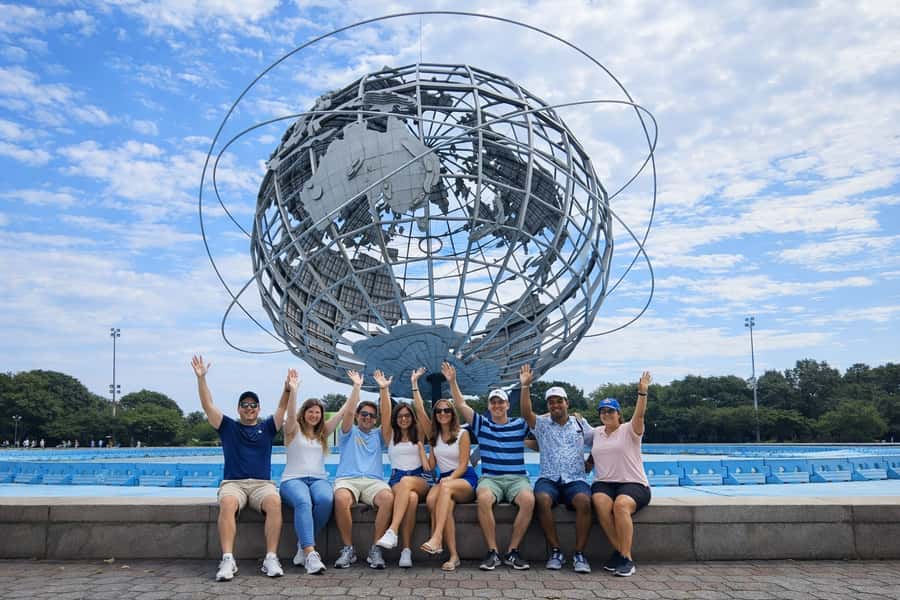 Discover NYC-Tour of Manhattan, The Bronx, Queens & Brooklyn - A five-hour introduction to New York beyond Manhattan