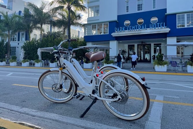 Electric Bike Rental Miami Beach - Downtown Miami sights along the way