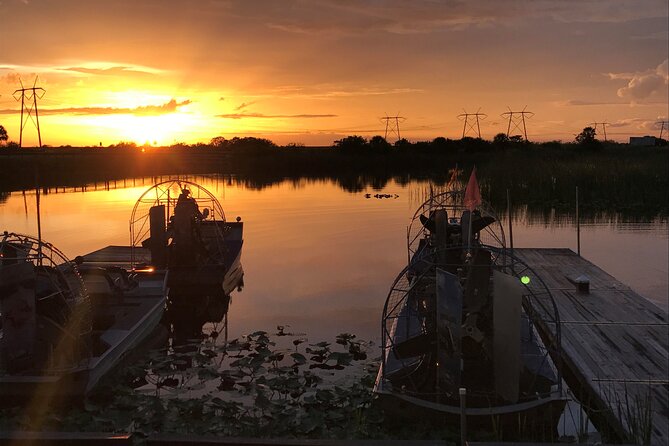 Everglades at Night with Airboat and Alligators Tour From Miami - What happens at Sawgrass Recreation Park