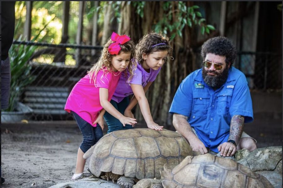 Everglades: Sawgrass Park Reptile Exhibit Private Tour - Choosing between the 8 a.m. and 5 p.m. sessions
