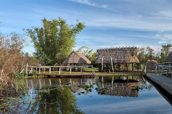 Everglades Tour w/ Biologist Led WET walk + 2 Boat Trips + Lunch! - Loop Road and the quiet side of the wetlands
