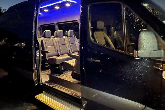Fort Lauderdale Airport Private Transfer (Up To 14 Passengers) - Why a private ride makes sense at Fort Lauderdale Airport