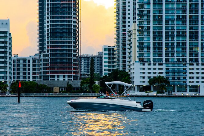 Fort Lauderdale Boat Tour Adventure - Fort Lauderdale is best seen from its waterways