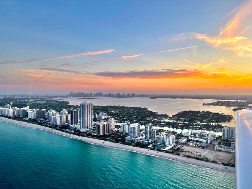 Fort Lauderdale & Miami: Private Luxury Airplane Tour - Brickell and Miami’s skyline
