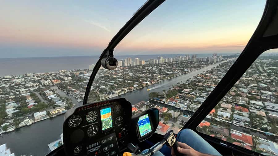 Fort Lauderdale : Romantic Champagne Helicopter Flight Tour - What the strongest feedback tells you