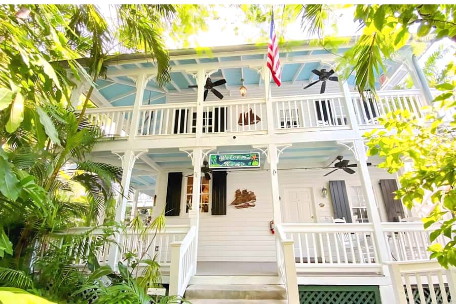 From Miami: Key West Day Trip with Narration - Should you book the Miami to Key West coach?